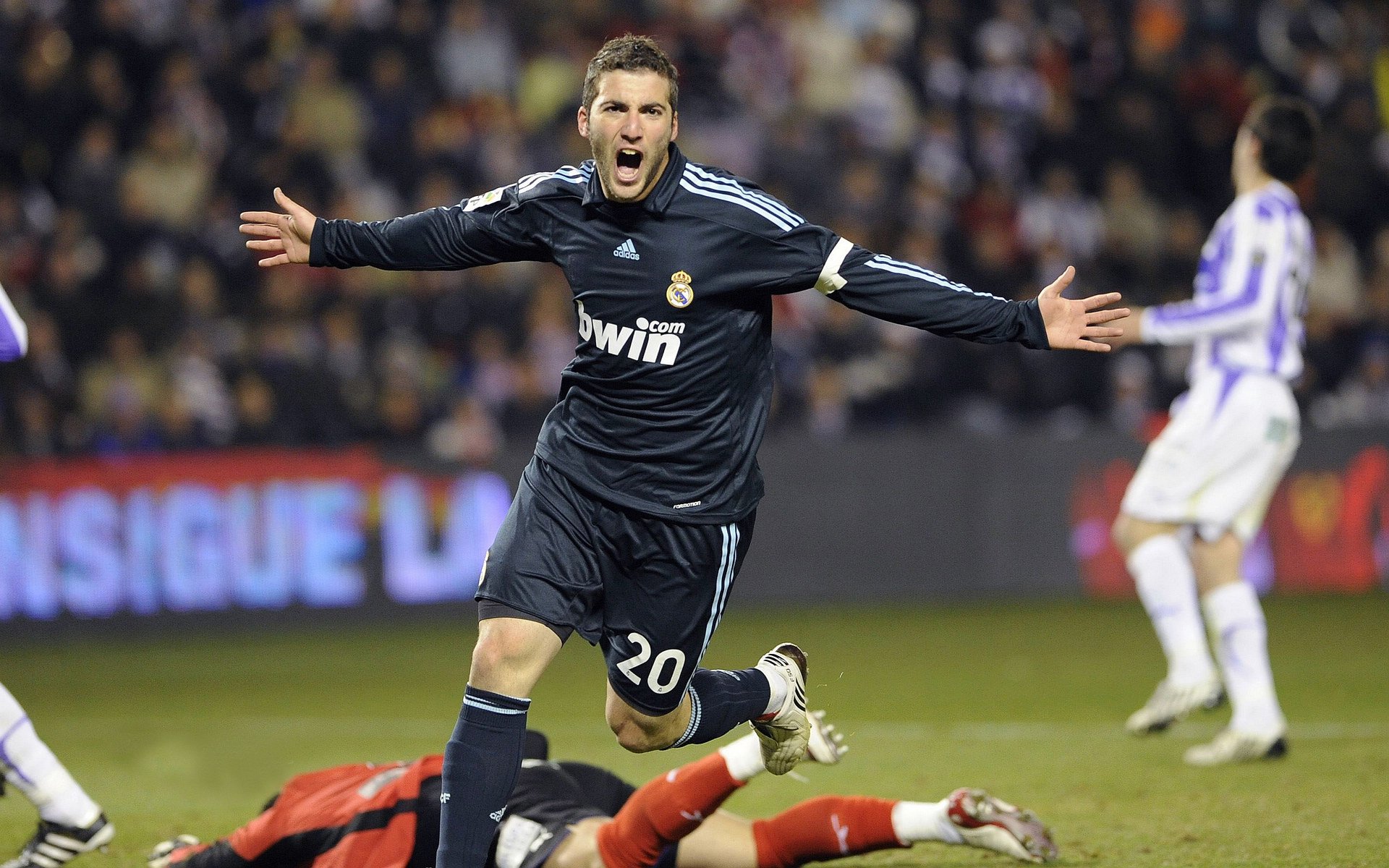 乔·波尔曼精准的传球和突破力,提升袋鼠队的整体攻击力